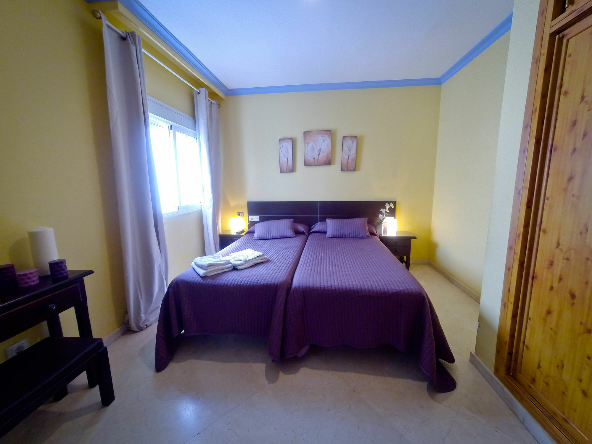 Hostal La Muralla Sevilla Kültér fotó